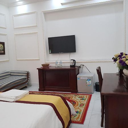 Kim Cuong - Hotel Near Tan Son Nhat Airport Хошимін Екстер'єр фото