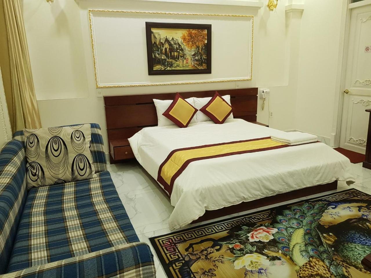 Kim Cuong - Hotel Near Tan Son Nhat Airport Хошимін Екстер'єр фото